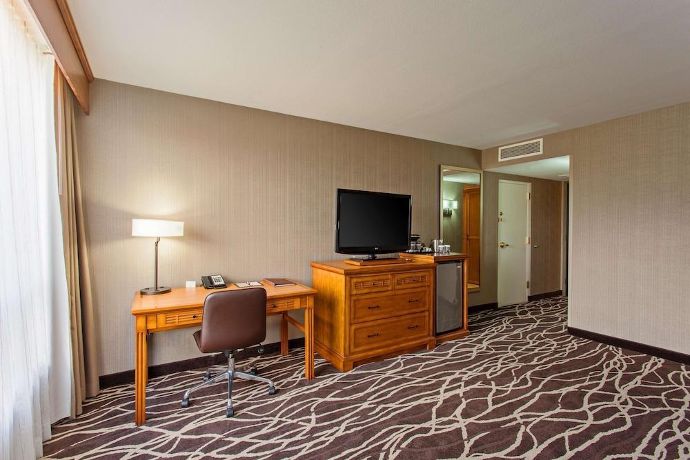 Doubletree By Hilton San Bernardino Otel Dış mekan fotoğraf